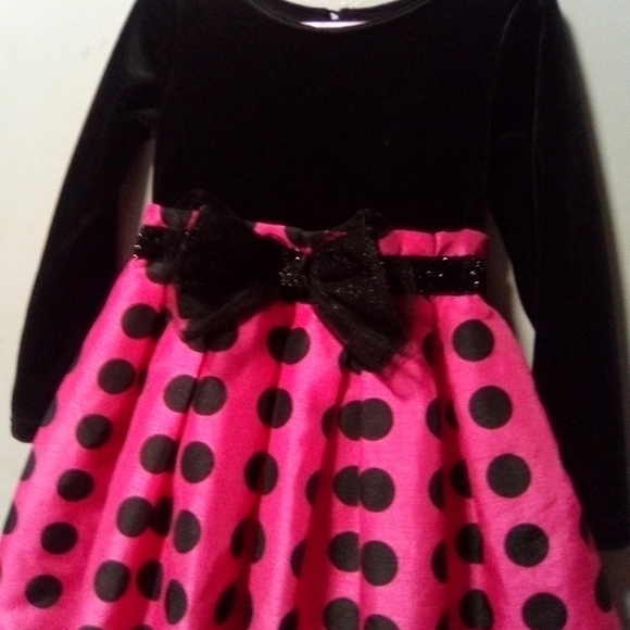 YOUNGLAND girls holiday party dress. Red and black with black polka dots. Size 5 - Picture 7 of 11